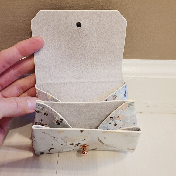 NWT Anthropologie On The Go Metallic Silver Faux Vegan Leather Coin Purse Wallet - Picture 5 of 10